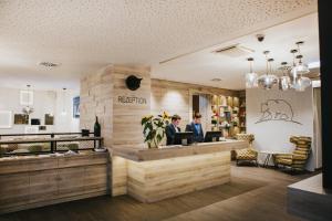 Vstupní hala nebo recepce v ubytování Hotel Schwarzer Bär