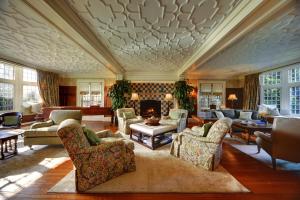 Gallery image of The Baker House 1650 in East Hampton