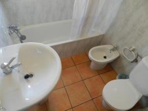 Koupelna v ubytování Apartamentos Martin