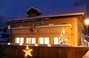 Gallery image of Hotel Albula in Bergün