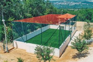 Tenis alebo squash v ubytovaní Villa Matko - family destination alebo jeho okolí