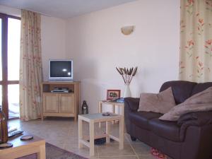 A television and/or entertainment centre at Villa Tunley