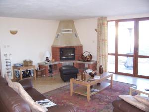 A seating area at Villa Tunley