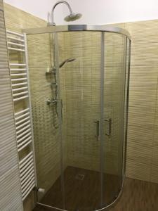 Koupelna v ubytování Kristály apartmanok + 37 fotografií