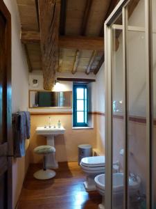 Salle de bains dans l'établissement Torre di Pornello
