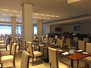 Photo de la galerie de l'établissement NH Gran Hotel Provincial, à Mar del Plata 15 autres photos