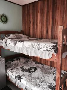 Krevet ili kreveti u jedinici u okviru objekta Hotel & Hostel Sloth Backpackers