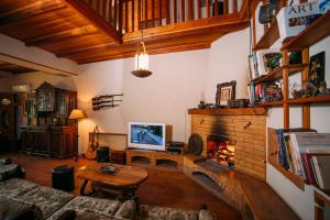 TV a/nebo společenská místnost v ubytování Bolnisi Prime House