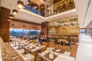 Bayır Diamond Hotel & Convention Center Konya 레스토랑 또는 맛집
