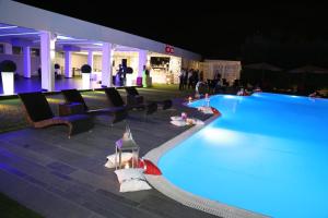 Bazén v ubytování Hotel Giulia Ocean Club nebo v jeho okolí
