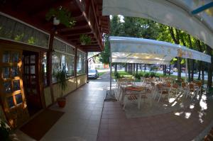 Restaurace v ubytování Popas Azuga