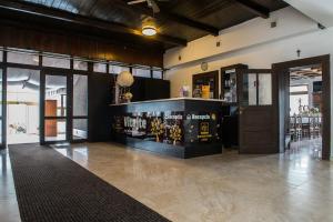 Lounge nebo bar v ubytování Garden Hotel Domaša