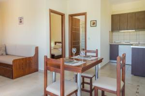 Kuchyň nebo kuchyňský kout v ubytování Olivera Apartments
