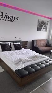 Postel nebo postele na pokoji v ubytování Top Oder Apartments- private parking