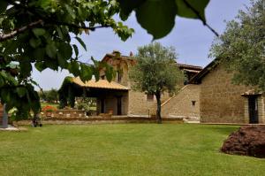 Vonkajšia záhrada v ubytovaní Agriturismo Nociquerceto