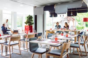 Tetamu yang menginap di Novotel Saclay
