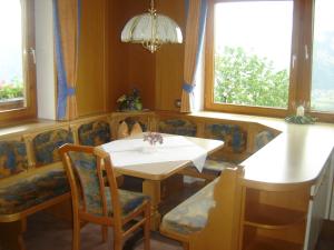 Posedenie v ubytovaní Ferienwohnung Kainer Carina + 10 fotografií