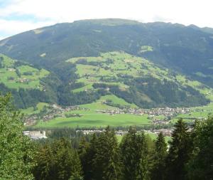 Fotografia z galérie ubytovania Ferienwohnung Kainer Carina v destinácii Ried im Zillertal