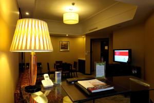 Gallery image of Merry Hotel Shanghai (Former Rendezvous Merry Hotel Shanghai) in Shanghai