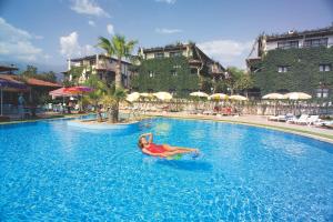 Gallery image of Titan Club Hotel Ultra All Inclusive in Kargicak