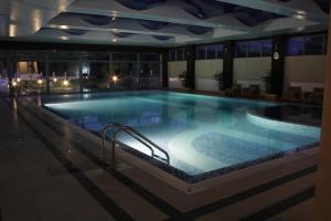 The swimming pool at or close to Spa Hotel Ata