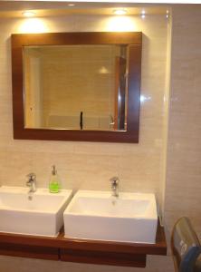 Bathroom sa The Hydro Hotel