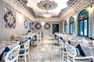 Restaurace v ubytování Golden Tulip Borjomi