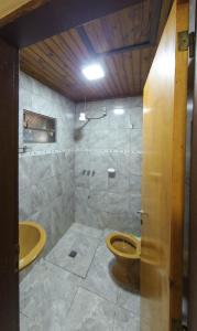 Ванна кімната в Hospedaje Jose Gorgues