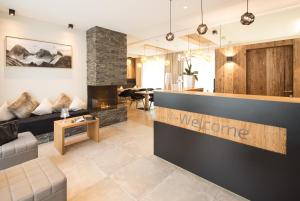 A seating area at enjoy ischgl