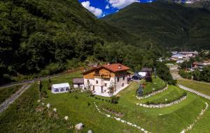 A bird's-eye view of B&B Valtilí