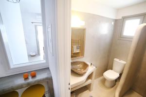 Gallery image of Island House Hotel in Mylopotas +100 photos