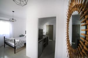 Gallery image of Island House Hotel in Mylopotas