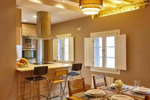 A kitchen or kitchenette at Central Flat