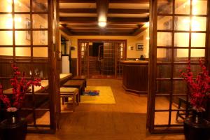 Posezení v ubytování Mountain Lodges of Nepal - Monjo