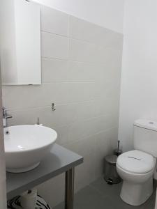 Ένα μπάνιο στο Julia's Residence +11 φωτογραφίες