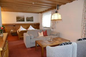Khu vực ghế ngồi tại Bikers welcome "Quality Hosts Arlberg Hotel Garni Mössmer"