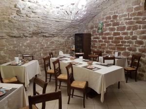 En restaurang eller annat matställe på Hotel Ponte San Vittorino