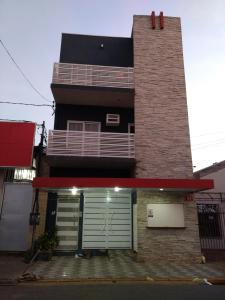 Gedung tempat apartemen berlokasi