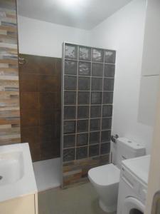 Łazienka w obiekcie Apartamento Medanero FGF