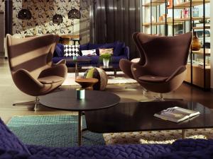 Posezení v ubytování Mercure Lyon Genas Eurexpo