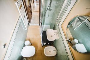 Een badkamer bij La Casetta Di Filippo E Chiara