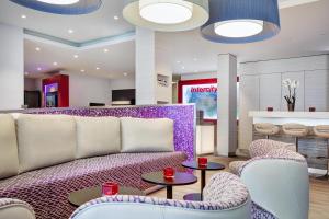 Posezení v ubytování IntercityHotel Celle