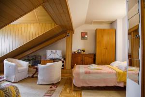 Un pat sau paturi într-o cameră la Apartment Ferk