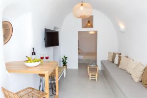 A television and/or entertainment centre at Delta Suites