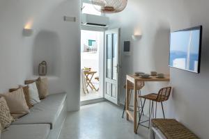 Гостиная зона в Delta Suites