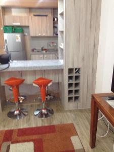 Η κουζίνα ή μικρή κουζίνα στο Departamento a pasos del centro de Viña y terminal