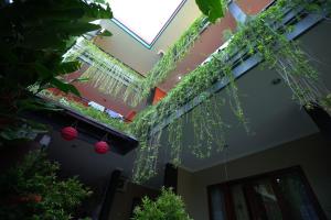 Zahrada ubytování Rena Segara House Kuta