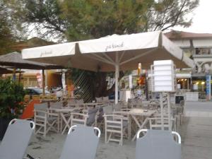 Restaurace v ubytování Gia Banaki