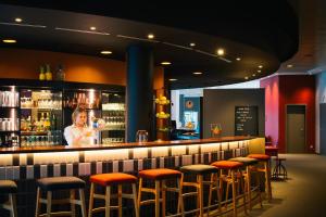 Lounge nebo bar v ubytování Vienna House Easy by Wyndham Trier