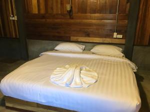 Postel nebo postele na pokoji v ubytování Chill Chill resort